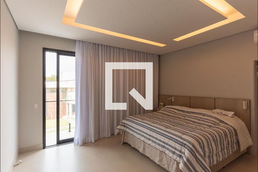 Casa à Venda - Swiss Park, 3 Quartos,  330 m2 em , Campinas - sp | SoloBR