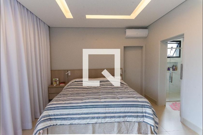 Casa à Venda - Swiss Park, 3 Quartos,  330 m2 em , Campinas - sp | SoloBR