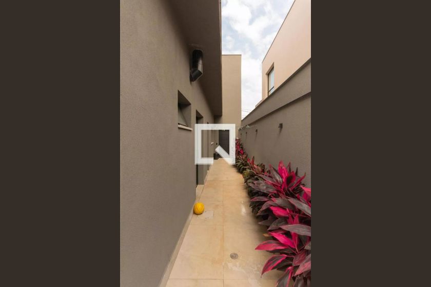 Casa à Venda - Swiss Park, 3 Quartos,  330 m2 em , Campinas - sp | SoloBR