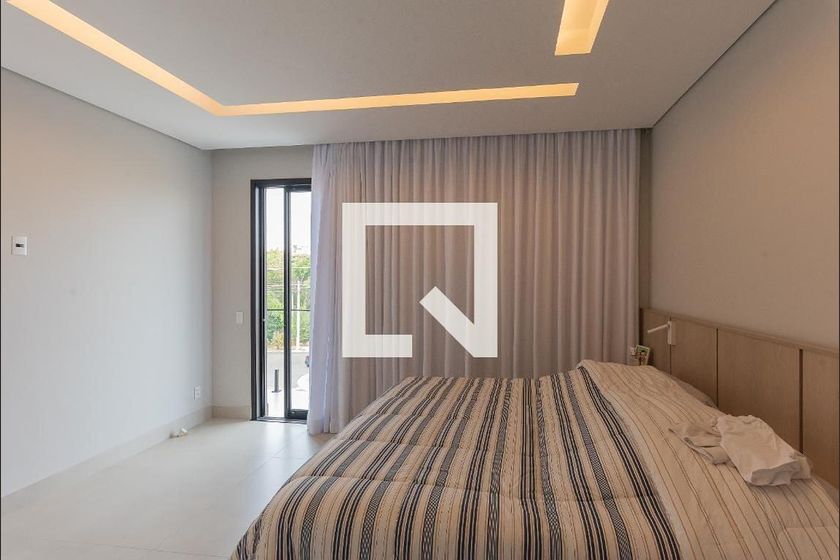 Casa à Venda - Swiss Park, 3 Quartos,  330 m2 em , Campinas - sp | SoloBR