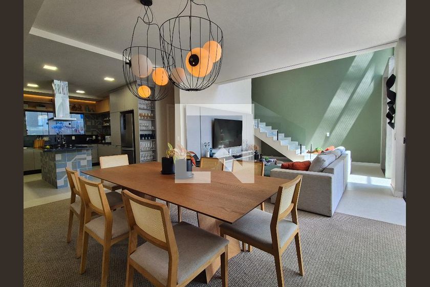 Casa, 3 quartos, 325 m² - Foto 1