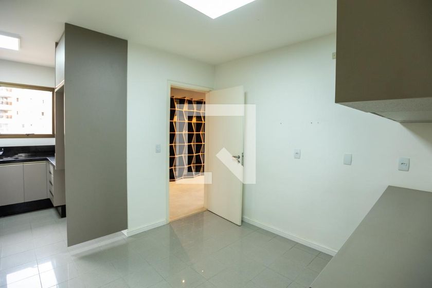 Apartamento à Venda - Cambuí, 3 Quartos,  160 m2 em , Campinas - sp | SoloBR