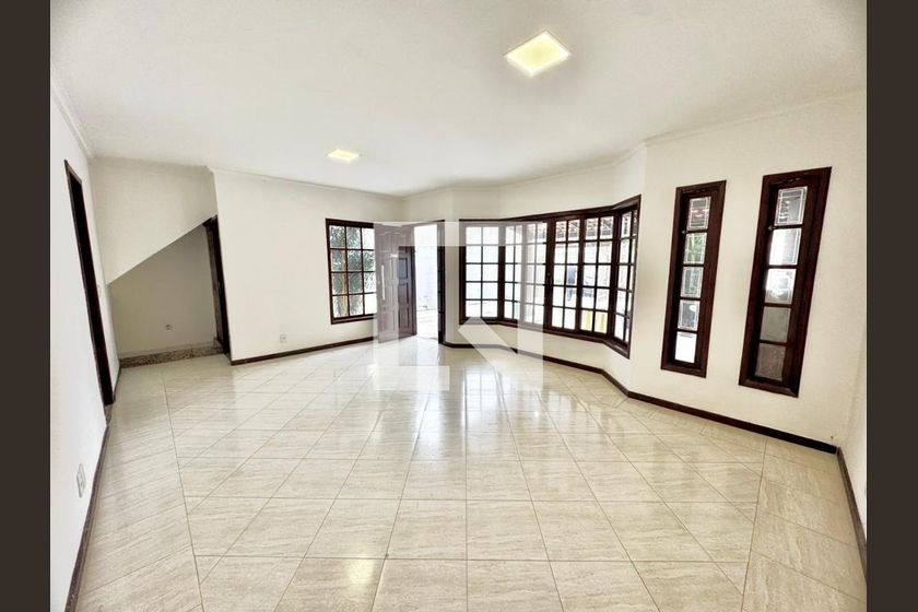 Casa, 4 quartos, 120 m² - Foto 1