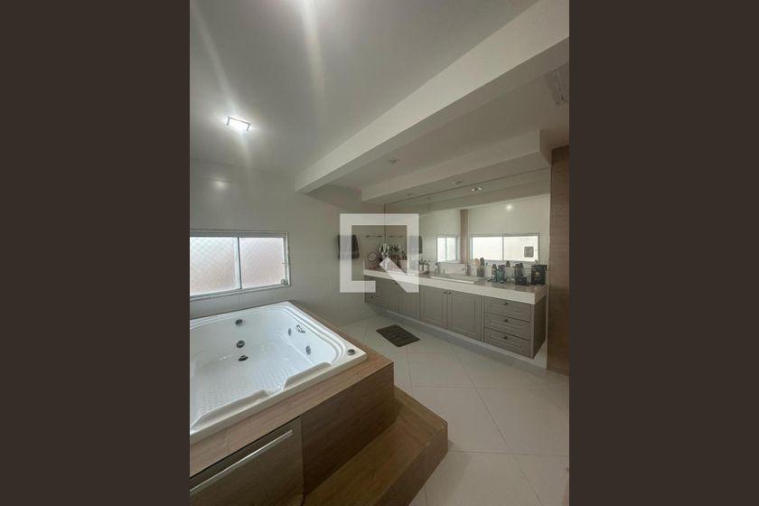 Casa, 4 quartos, 273 m² - Foto 55