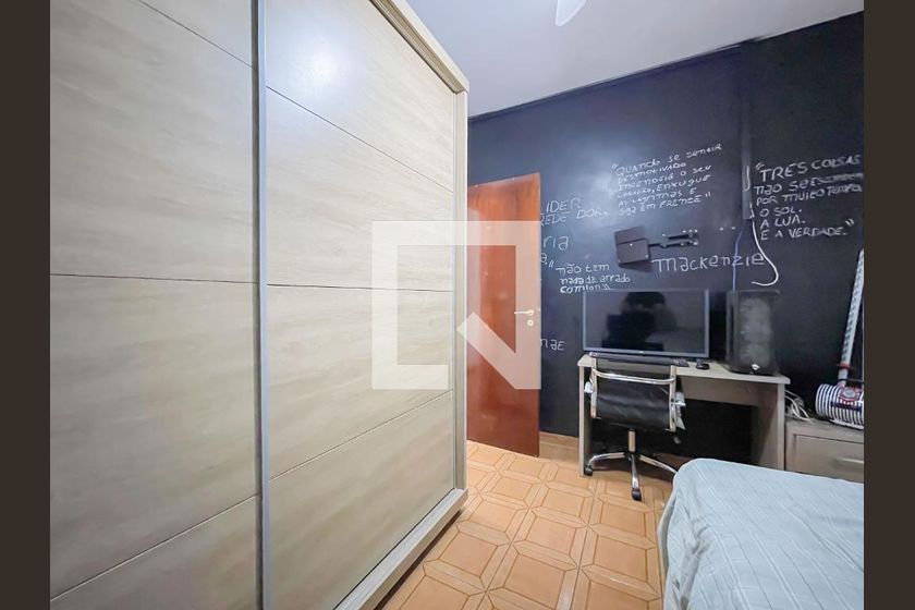 Casa, 3 quartos, 240 m² - Foto 45