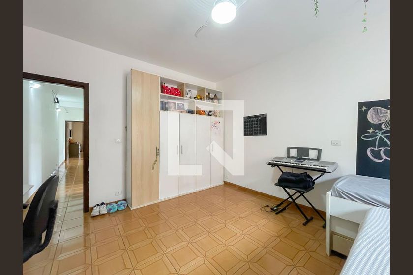 Casa, 3 quartos, 240 m² - Foto 35