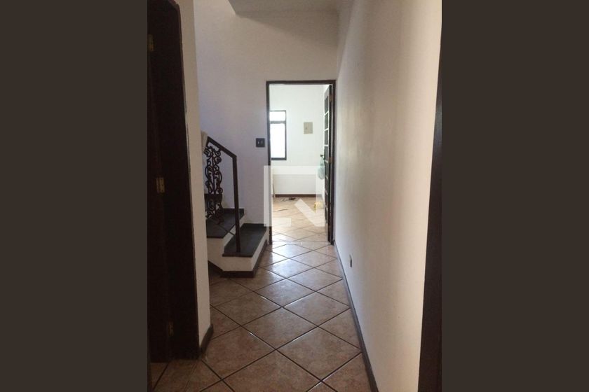 Casa, 3 quartos, 240 m² - Foto 9