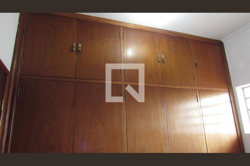 Casa, 4 quartos, 270 m² - Foto 51