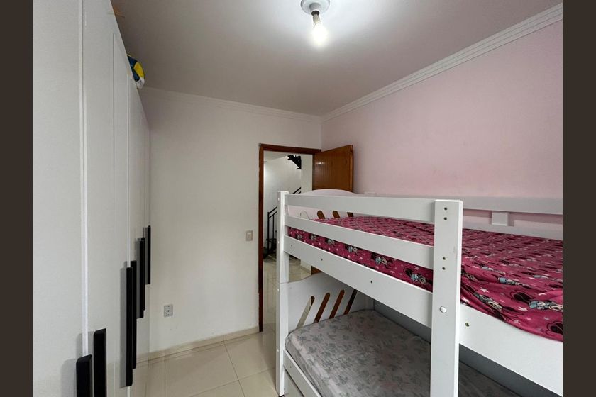 Casacondominio em Jardim Dona Meri - Więcej