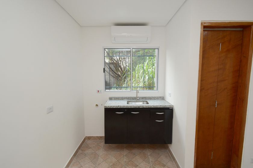 Studiooukitchenette em Vila Castelo - Więcej