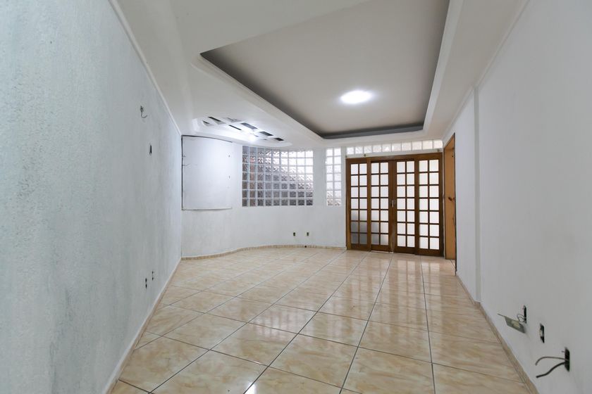Casa em Vila Carmosina - Mehr