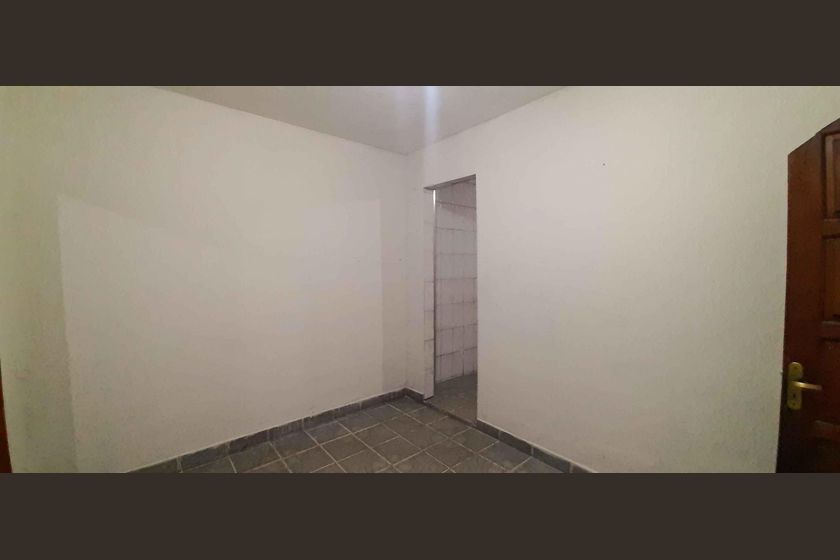 Casa em Jardim Roberto - Widok 2