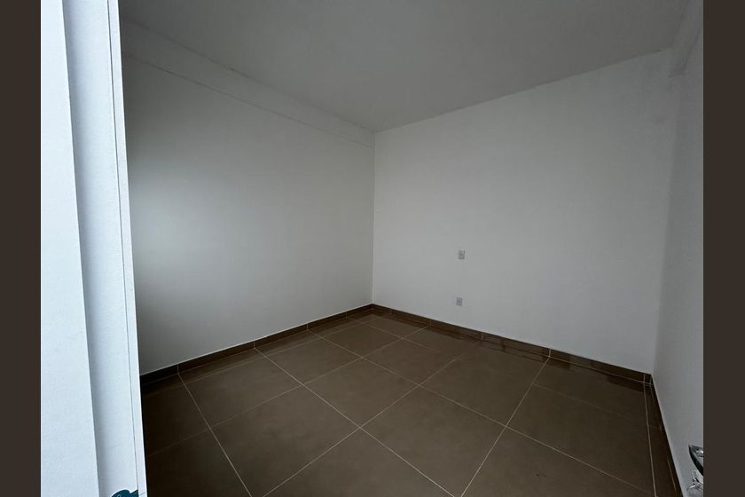 Apartamento em Vila Nova Bonsucesso - Więcej