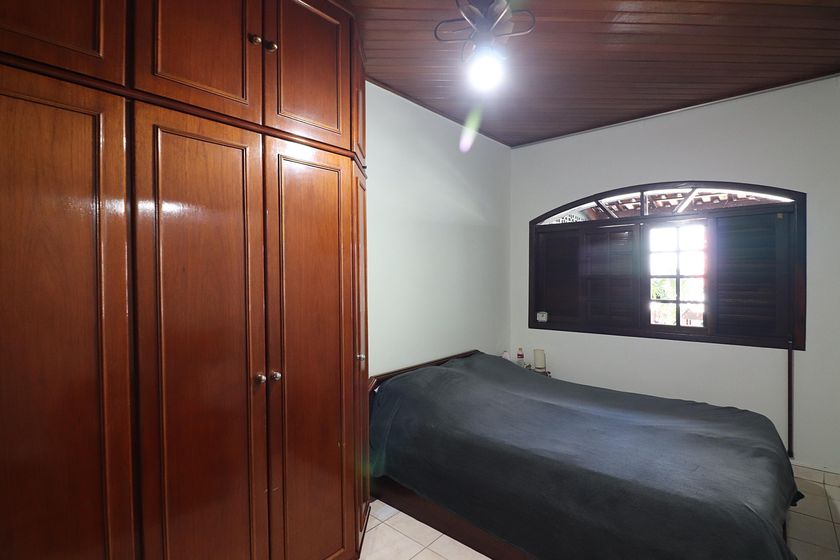 Casa em Vila Alvinopolis – další