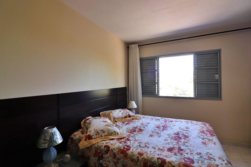 Casa em Conjunto Residencial Enseada - Mehr
