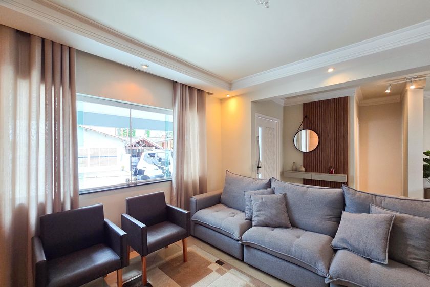 Casa em Conjunto Habitacional Trevo - Widok 2
