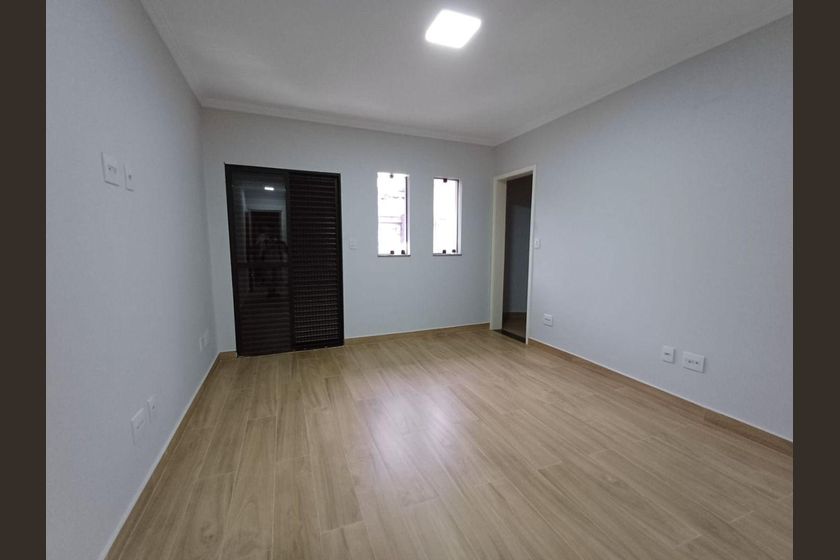Casa em Jardim Piqueroby - Widok 6