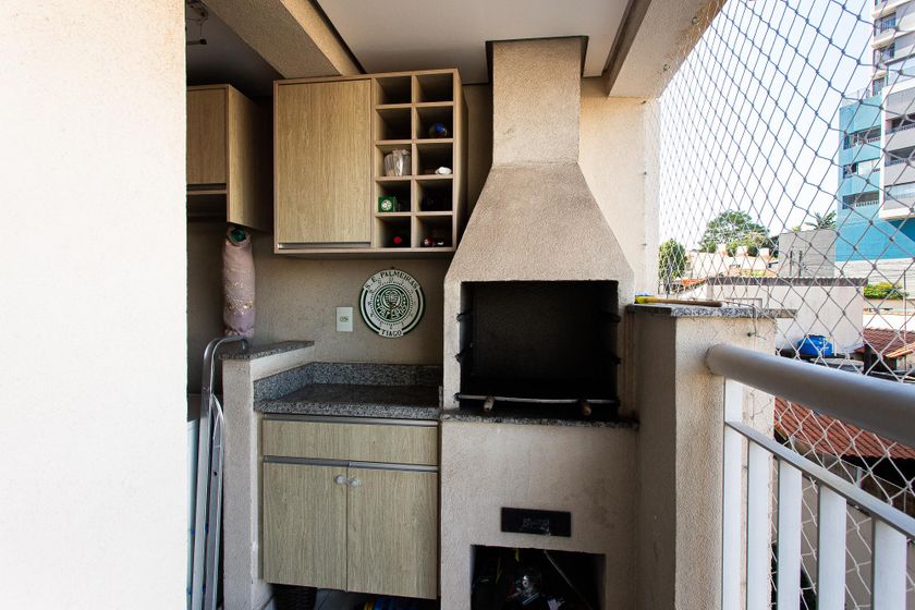 Apartamento em Chácara Seis de Outubro - Więcej
