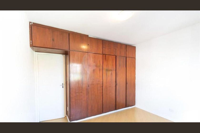 Casa em Chácara Santo Antônio (Zona Sul) - Mehr