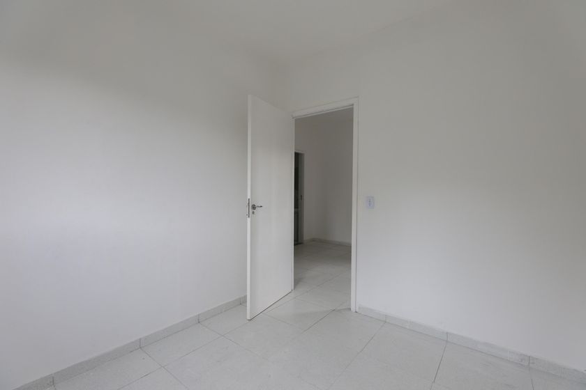 Apartamento em Parque Regina - Więcej