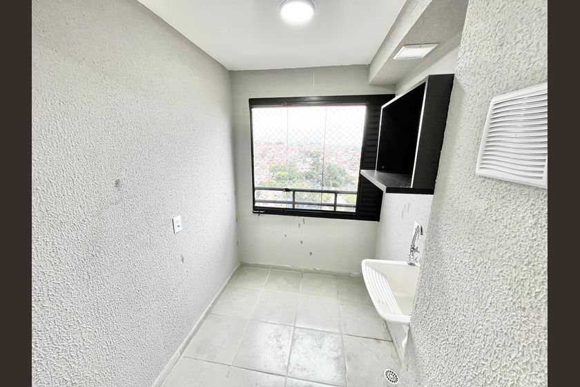 Apartamento em Jardim Cachoeira - Więcej