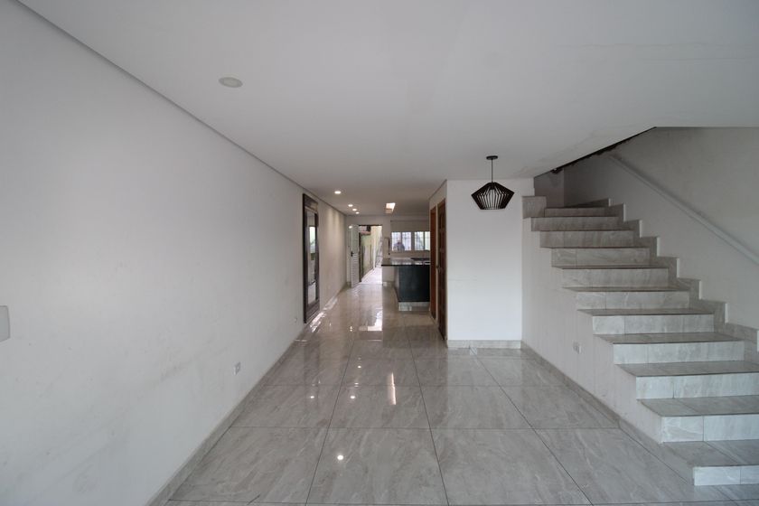 Casa em Vila Carmosina - Widok 2