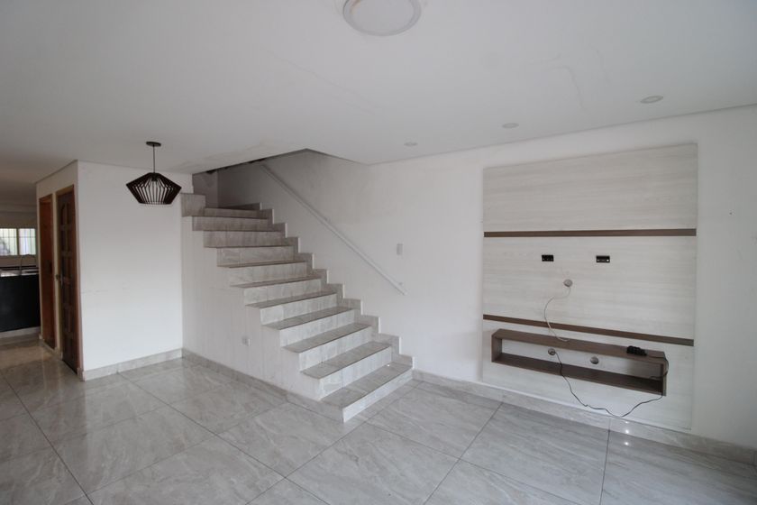 Casa em Vila Carmosina - Więcej