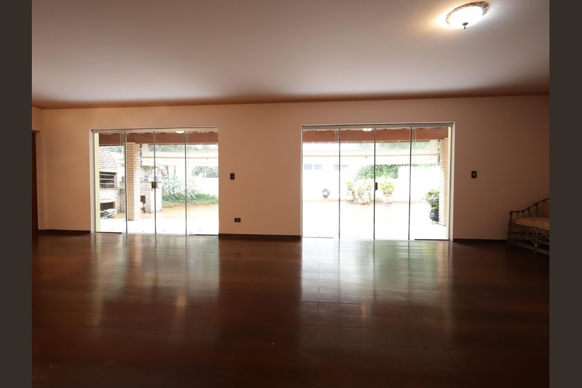 Casa em Jardim Guedala - Widok 4