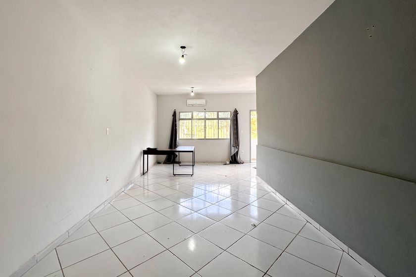 Casa em Santa Terezinha – pohled 2