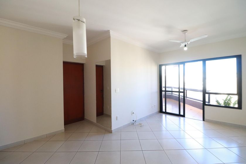 Apartamento com 3 quartos para alugar em Centro, Ribeirão Preto por R$ 1.300,00