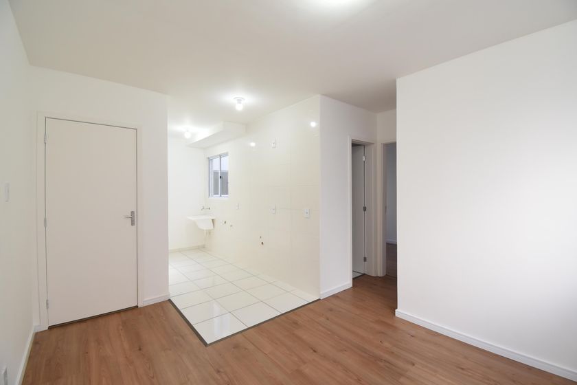 2-Bedroom Apartment for Rent in Lamenha Grande, Curitiba for R$ 1,140.00