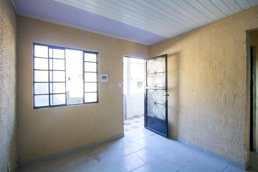 Apartamento com 1 quarto para alugar em Vista Alegre, São Gonçalo por R$ 650,00