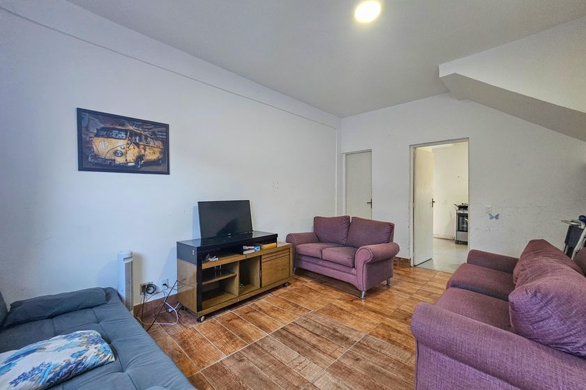 2-Bedroom House for Rent in Balneario Praia do Perequê, Guarujá for R$ 1,990.00