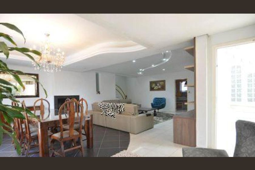 11-Bedroom House for Rent in Santa Tereza, Porto Alegre for R$ 22,000.00
