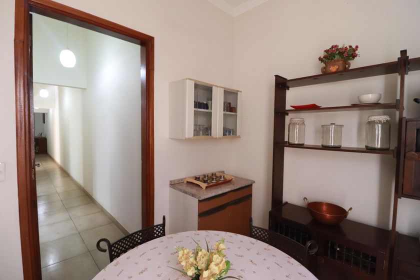 Casa com 2 quartos para alugar em Centro, Ribeirão Preto por R$ 1.700,00
