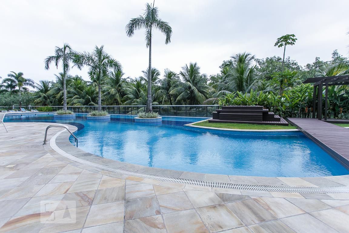 Alugue ou compre no Condomínio Royal Green Península Barra da Tijuca