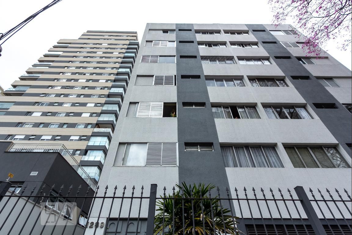 Alugue ou compre no Condomínio Nhambiquaras Moema, São Paulo