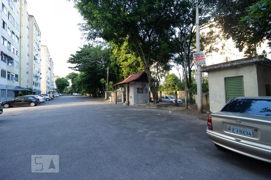 condomínio em Rua Severino Ferreira da Costa, 208, Campo Grande Rio