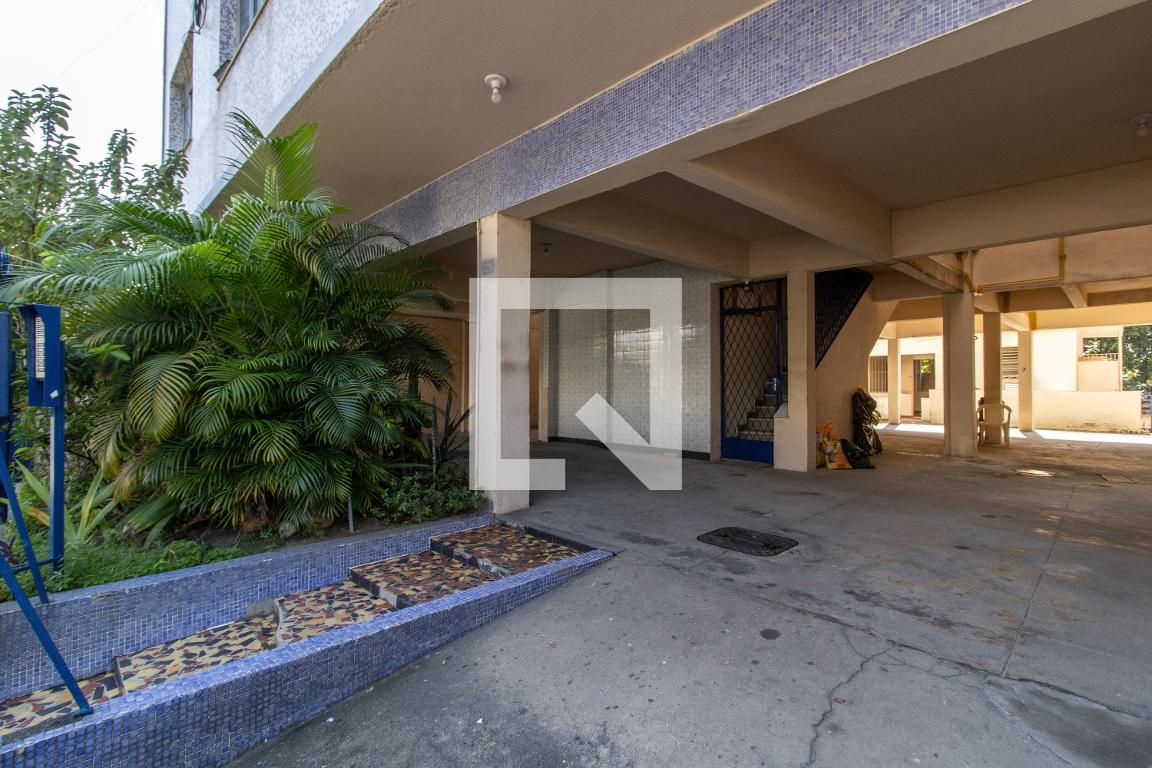 Alugue ou compre no Condomínio Valéria Jardim Guanabara, Rio de