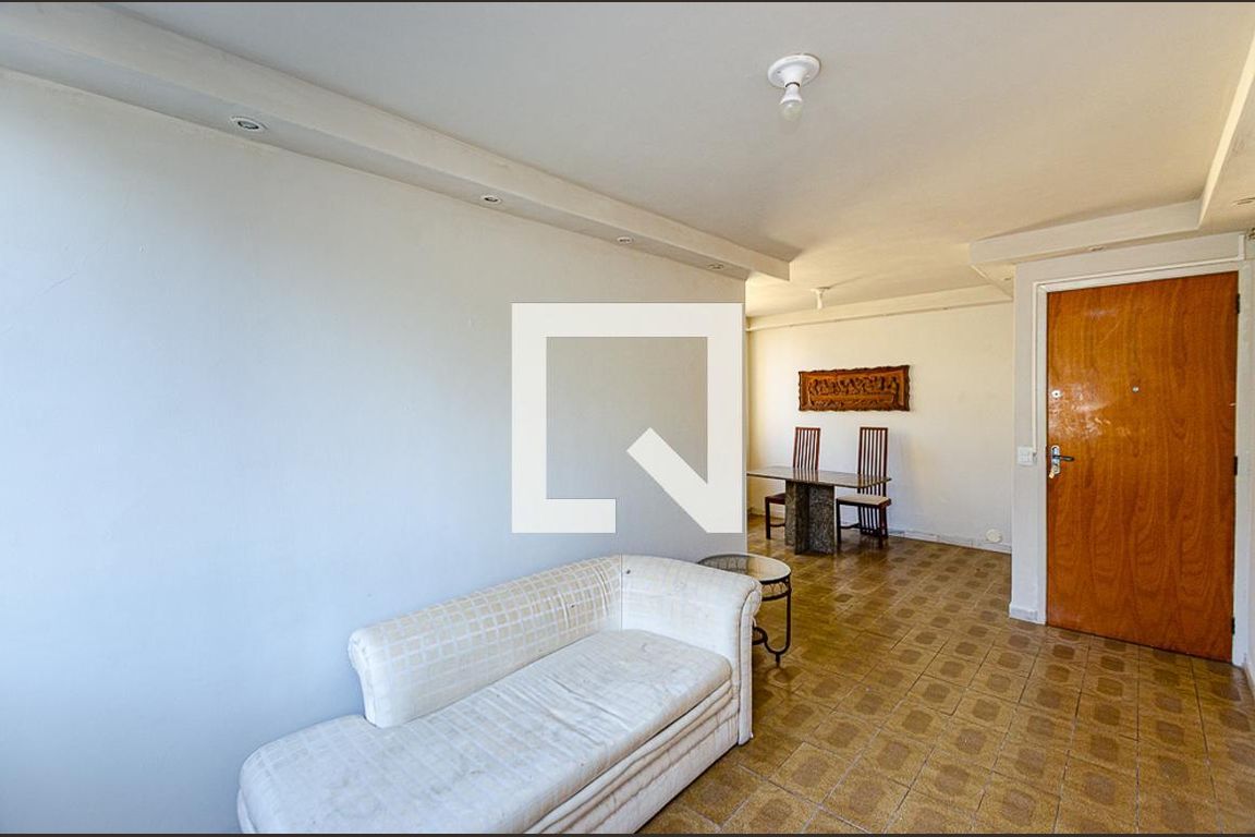 Apartamento para alugar com 2 quartos em Ingá, Niterói por R 1.300,00